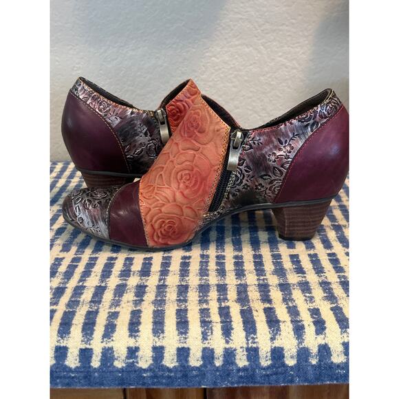 Artist Embossed Funky Leather Vintage Oxford Pumps - Picture 8 of 10